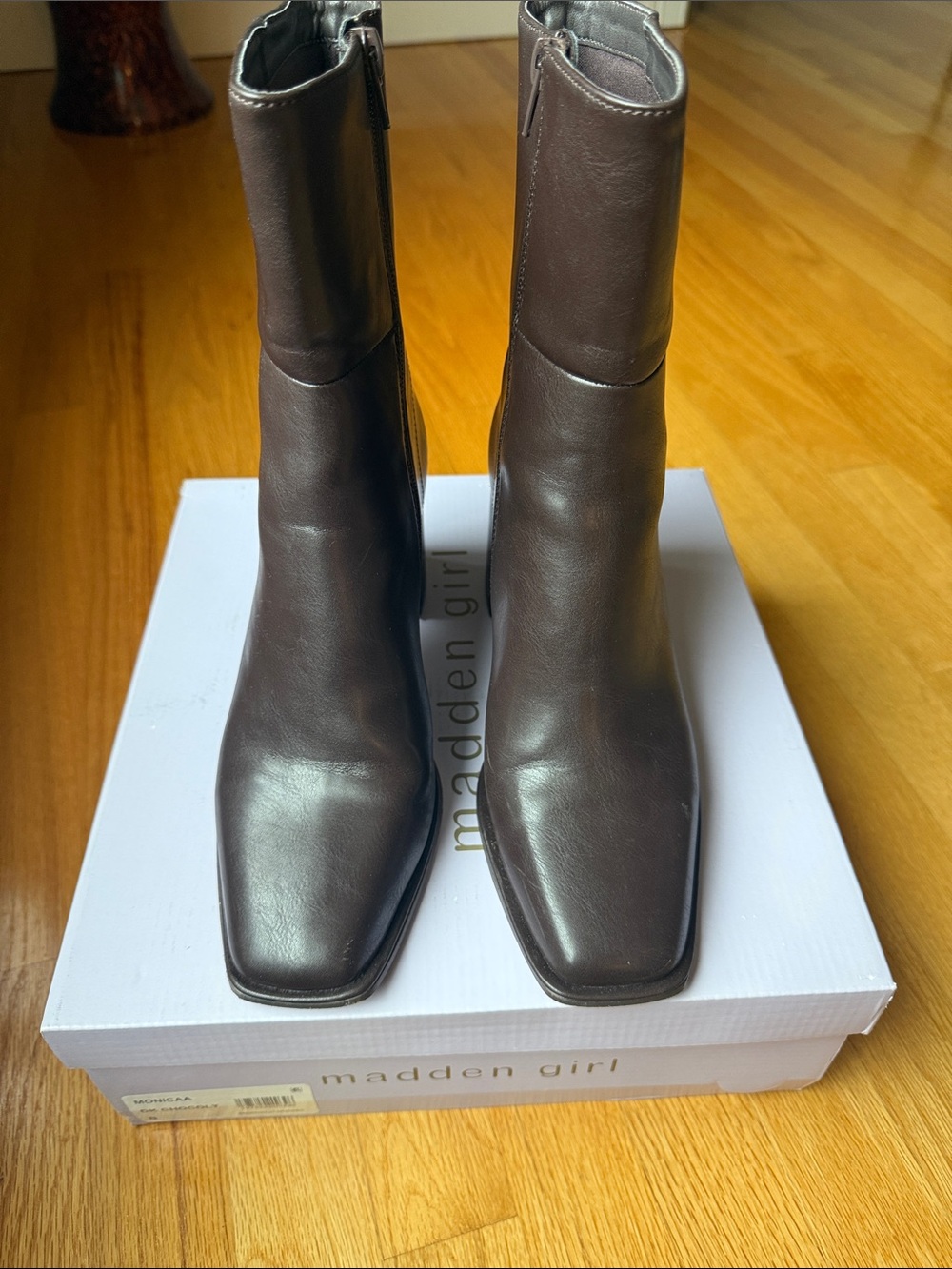 Madden Girl Chocolate Brown Square-Toe Ankle Boots w/ Side Zipper 3’ block heel